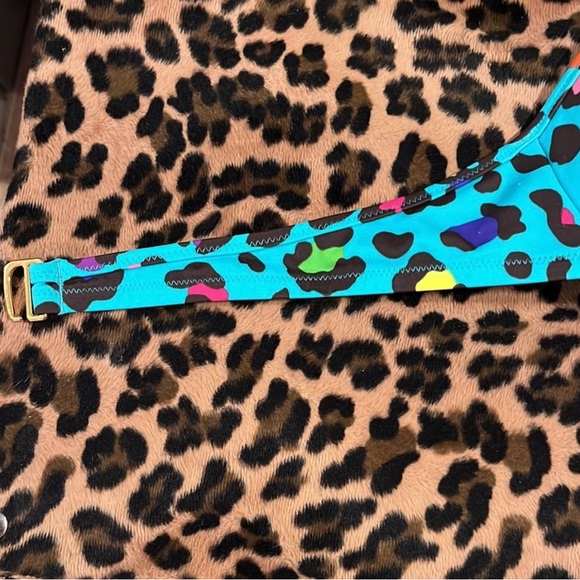 3-PACK of PINK Victoria’s Secret Bathing Suits - 2 tops/1 bottom - Picture 9 of 11